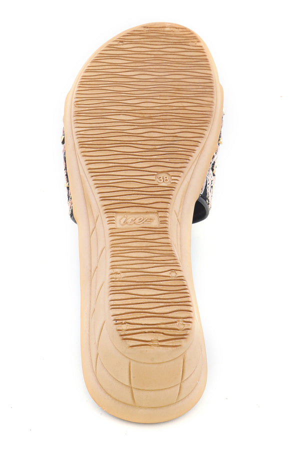 BLACK AND GOLD CHIKANKARI HEELS WITH ZARDOZI EMBELLISHMENTS