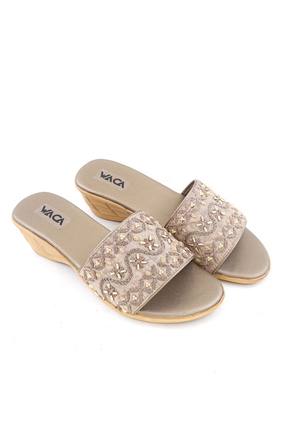 BEIGE AND GOLD CHIKANKARI HEELS WITH ZARDOZI EMBELLISHMENTS