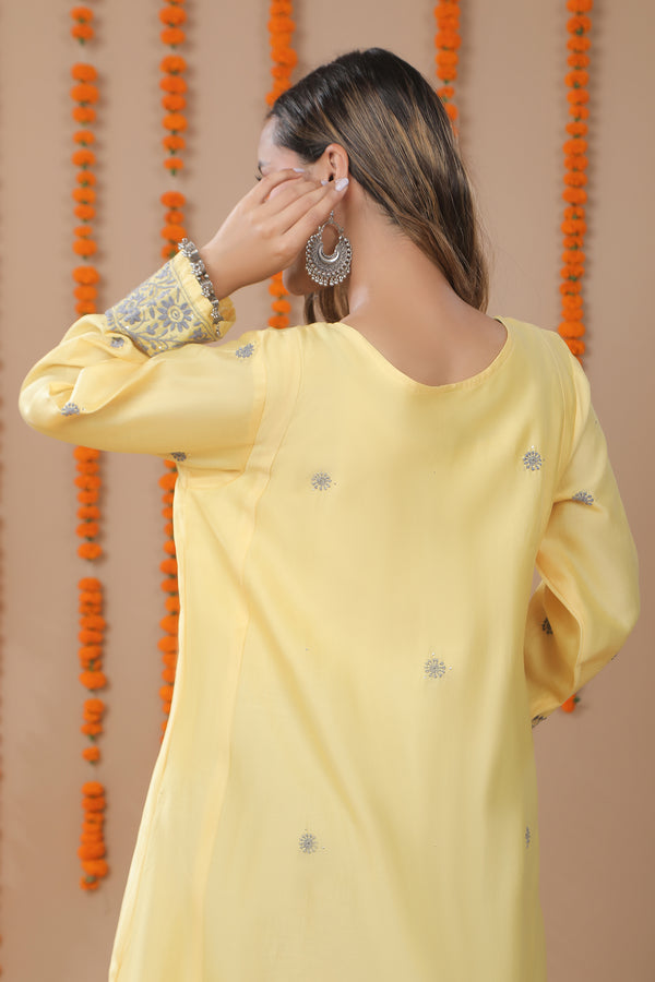 Caramel Chanderi Silk Chikankari Kurta with Mukaish Work